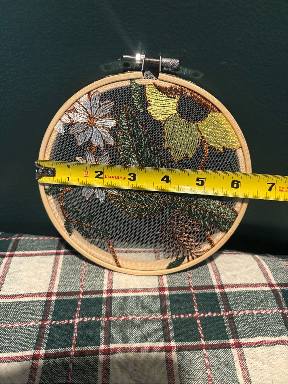 Floral Embroidered Hoop Art Sunflowers and Daisies - Picture 2 of 3